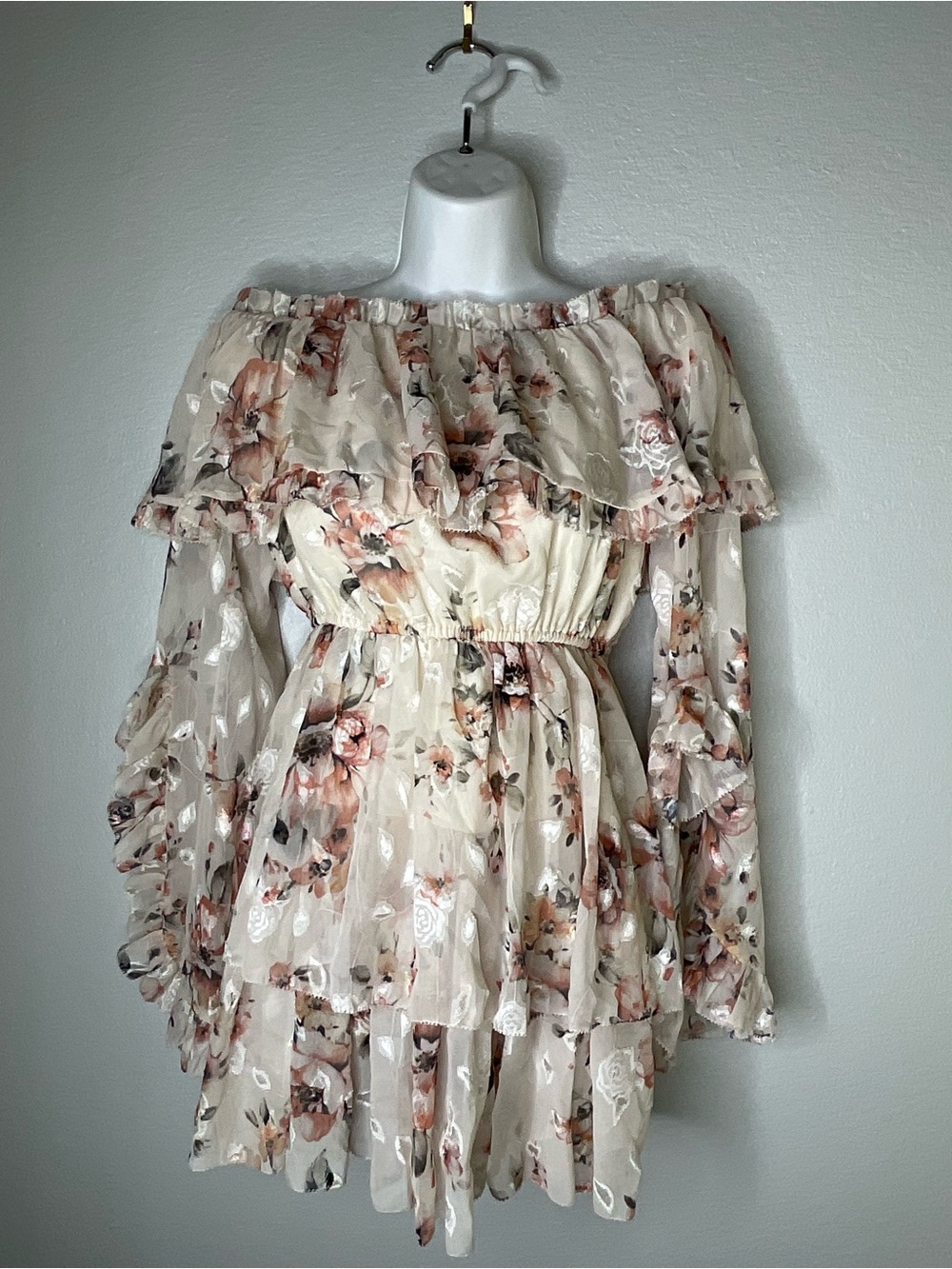 J.ING Devendra Off-Shoulder Floral Ruffle Dress in Cream and Blush Size S